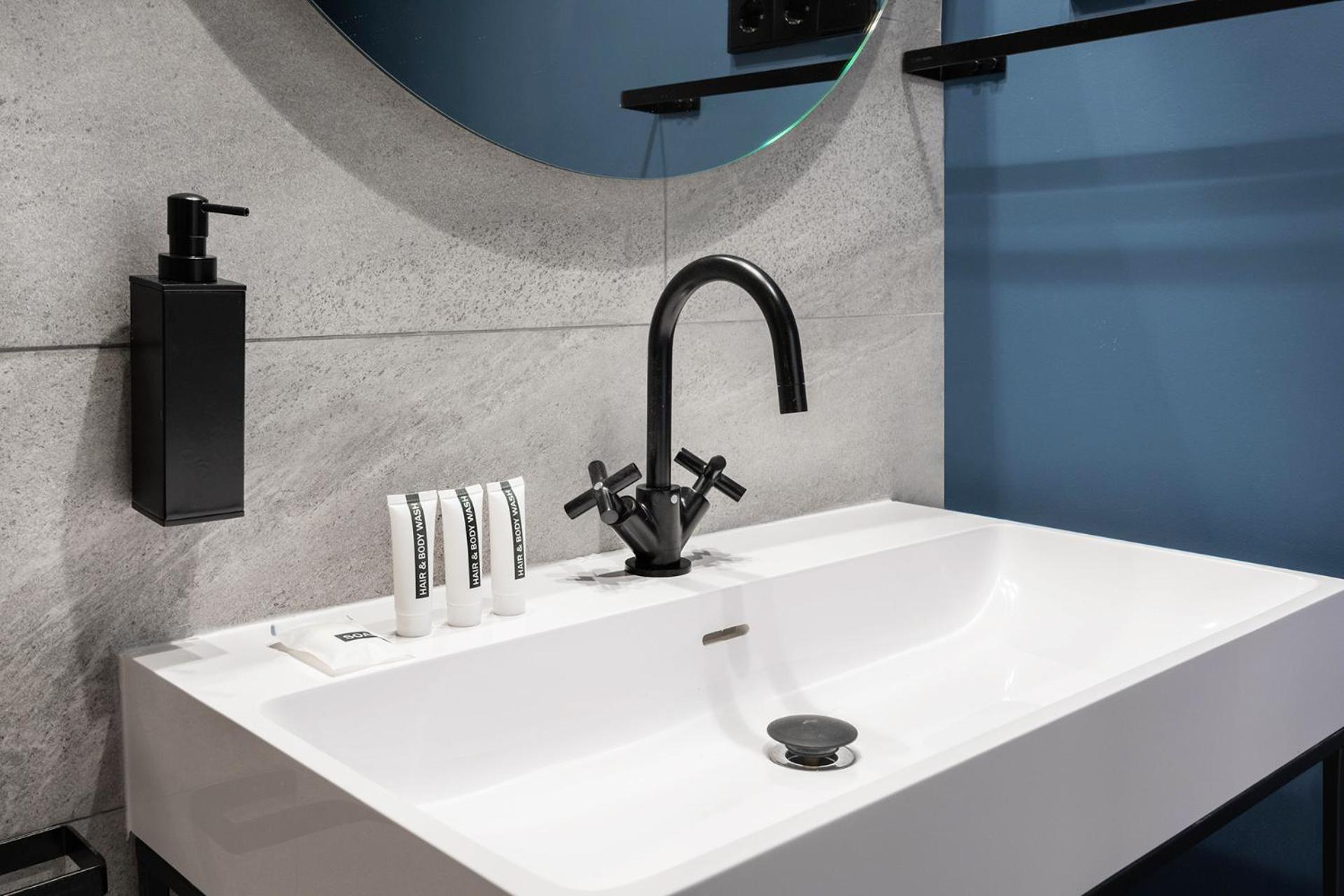 Luxury And Cozy- 2 Bedrooms 2 Bathrooms -Mintystay- Herradores マドリード エクステリア 写真