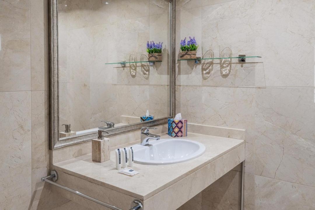 Luxury And Cozy- 2 Bedrooms 2 Bathrooms -Mintystay- Herradores マドリード エクステリア 写真